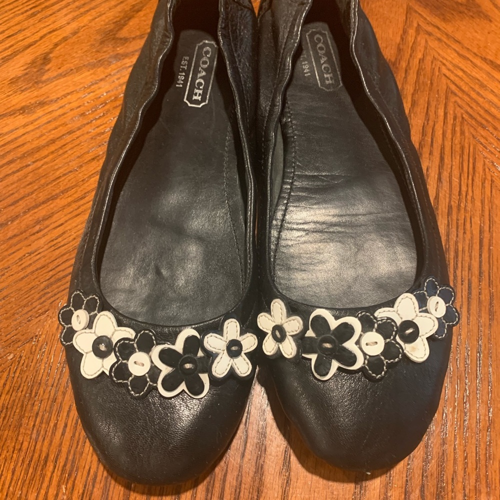 GUC black butter-soft Coach ballet flats